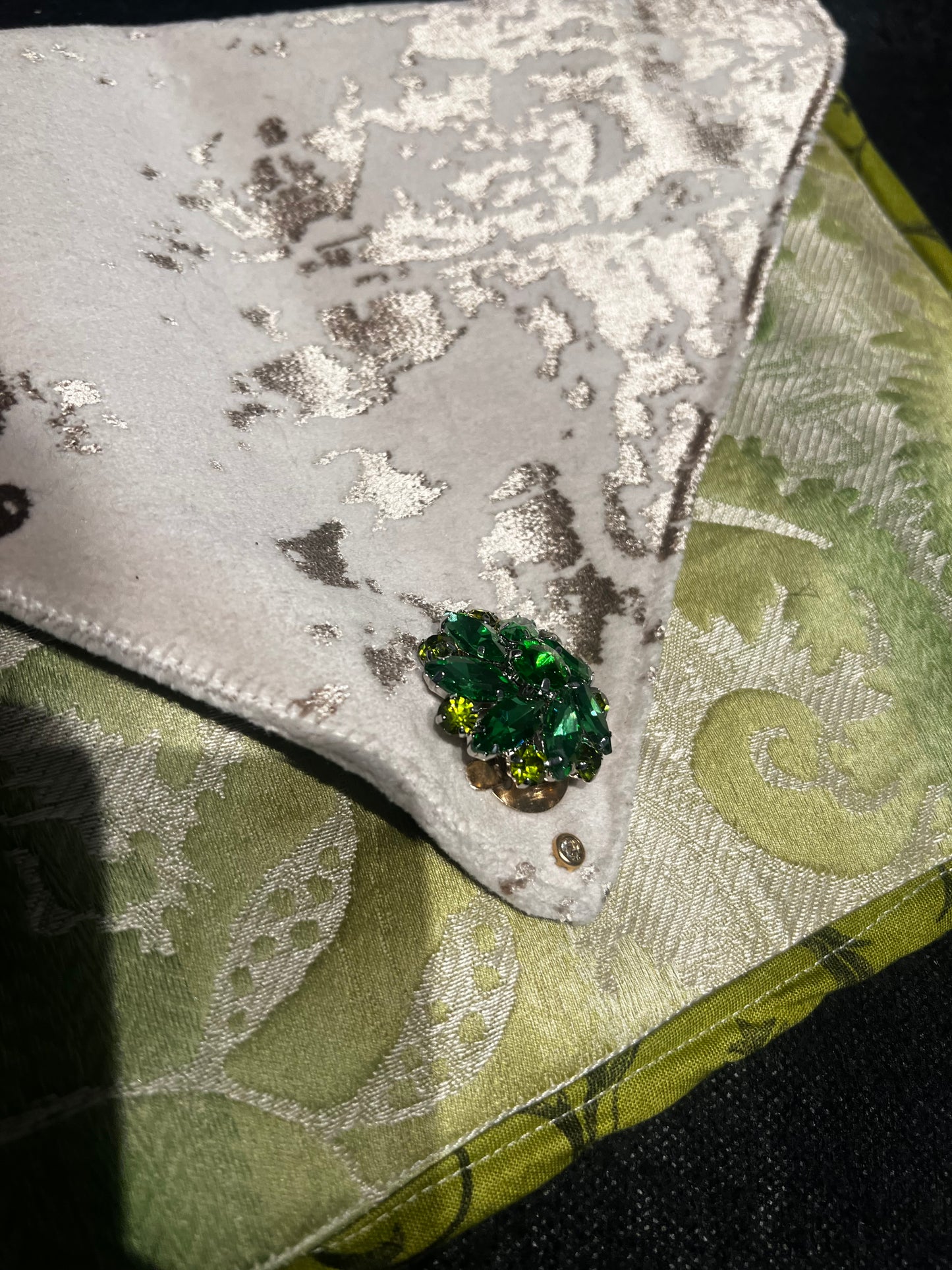 Envelope Purse LUCKY YEAR Gold and Green Brocade
