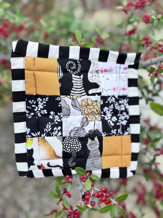 Quilted Cat Stripes Mug Rug