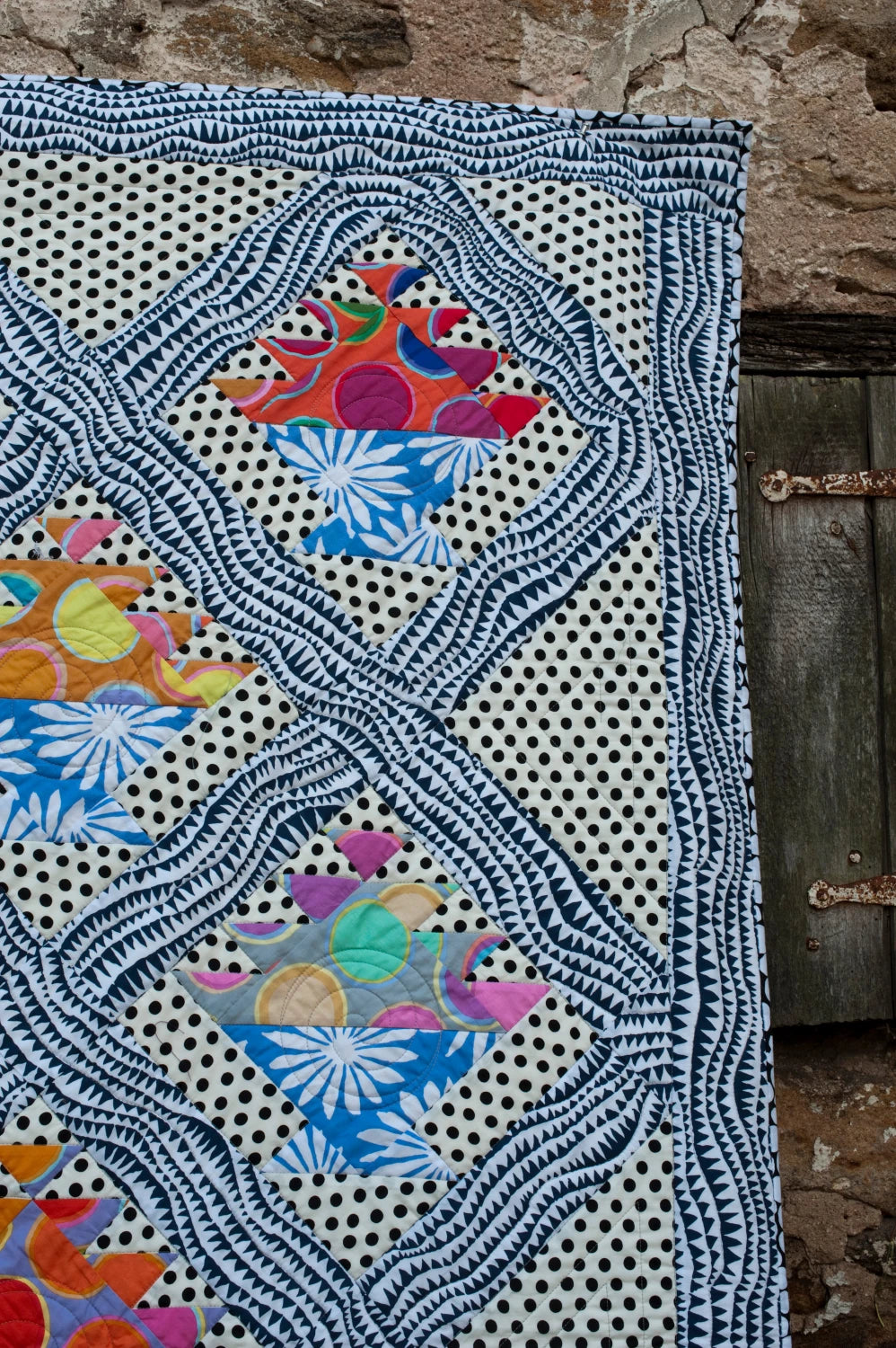 Kaffe Fassett's Quilts in America Pattern Book # 071646