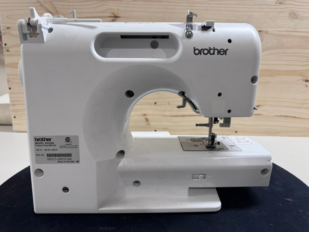 BROTHER XR 3340 Sewing Machine Good Condition USED