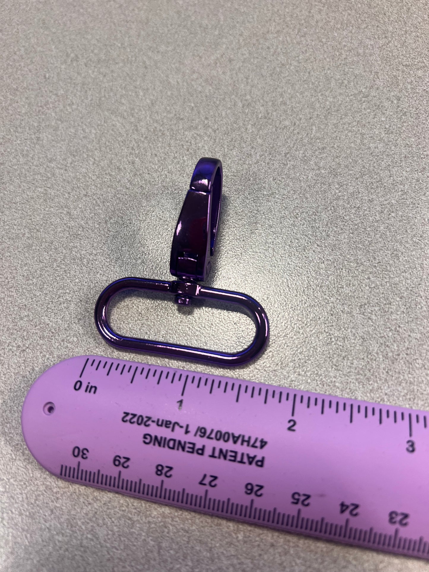 Swivel Hook 38mm (1.5 in) Bag Hardware - Purple