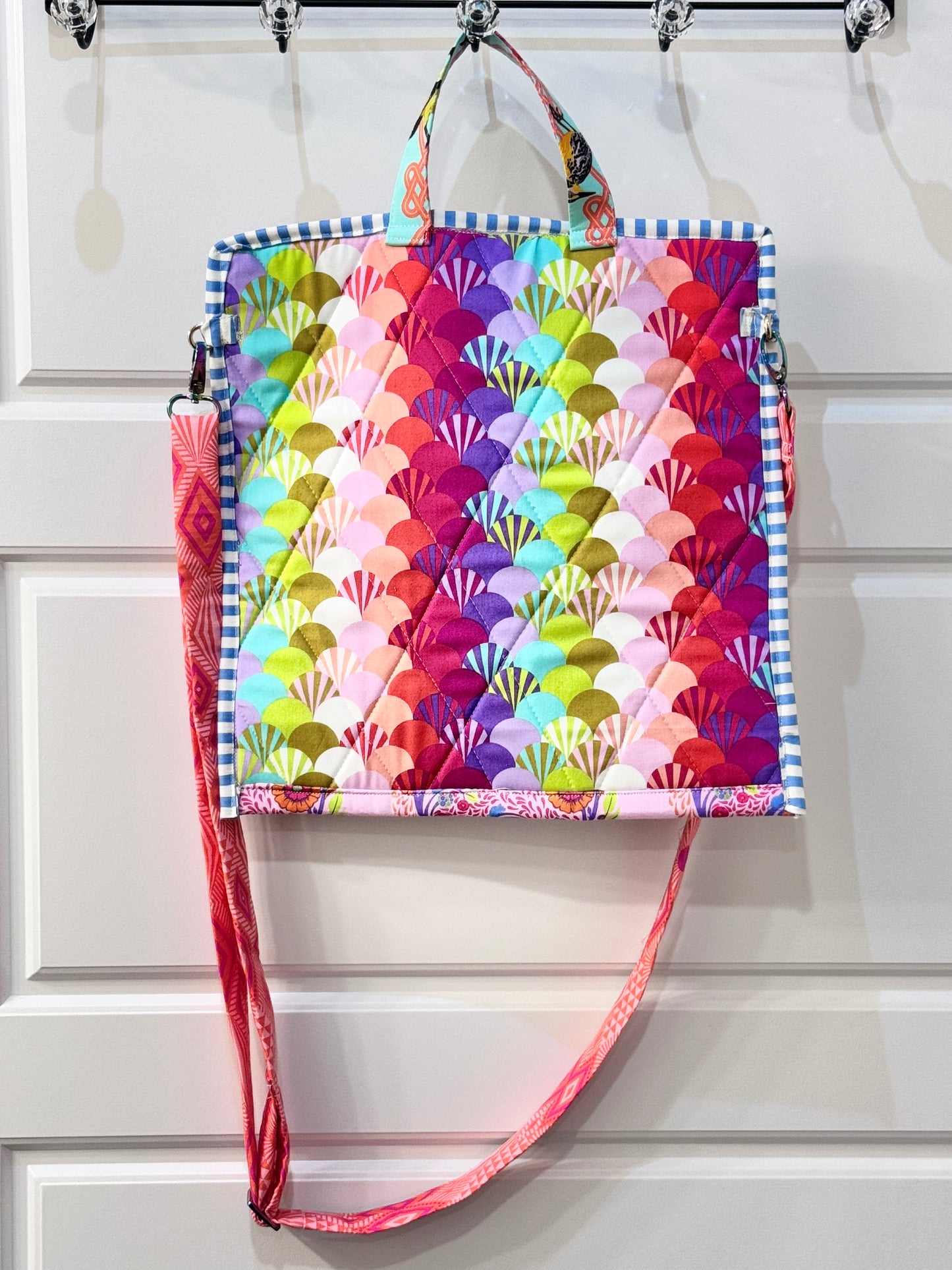 Large Project Bag Tula Pink Strawberry Birdcage